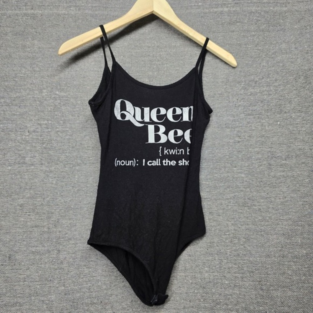 Pink Berry Queen Bee Graphic Bodysuit Black Spaghetti Strap Scoop Neck Sleeveles